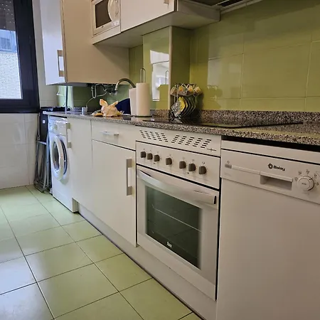 R2R - Amplio Y Comodo Apartamento - 1A106 Gijon